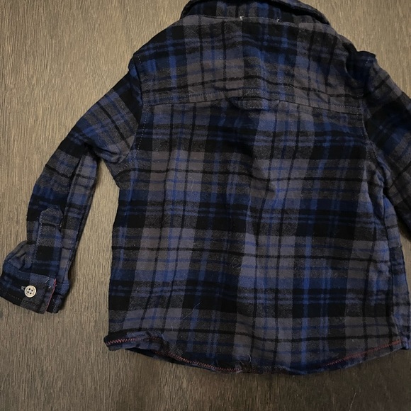 EUC 6-12m Long Sleeve Cotton Button Up - Picture 3 of 4